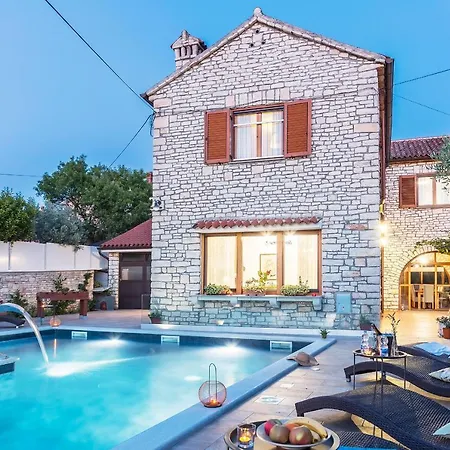 Greenhouse Unna With Heated Pool *