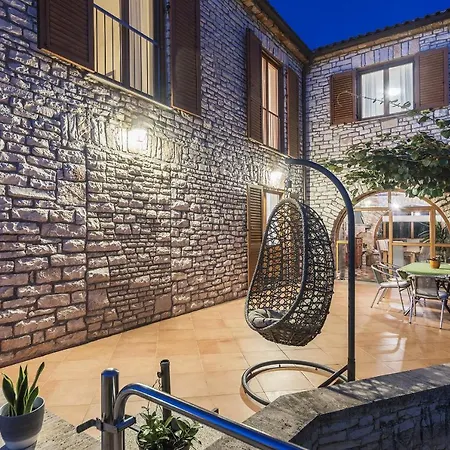 Villa Greenhouse Unna With Heated Pool